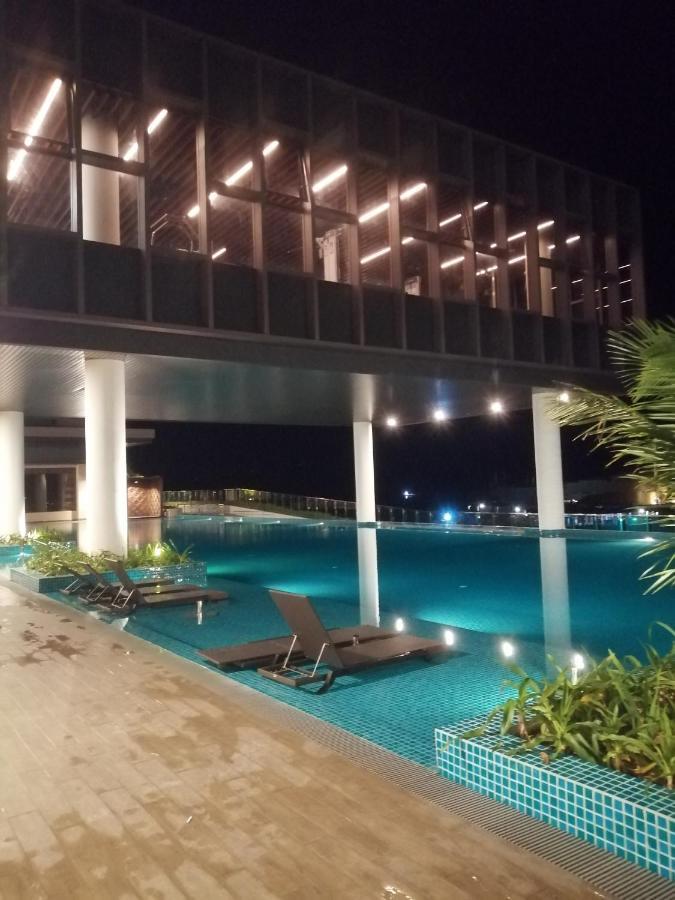 家庭式公寓 Bali Residences Melaka Extérieur photo