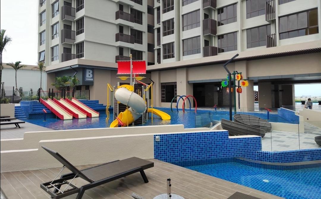 家庭式公寓 Bali Residences Melaka Extérieur photo